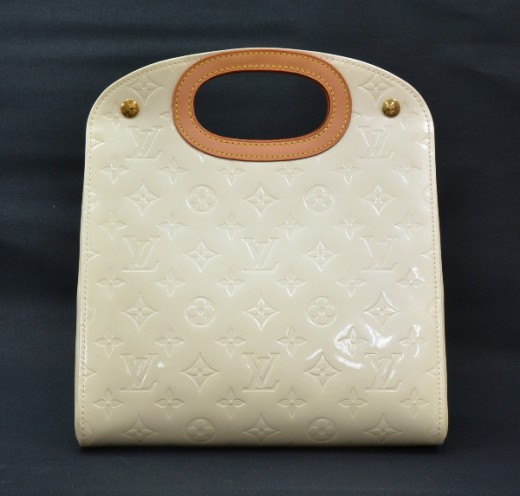 Louis Vuitton Vintage - Vernis Maple Drive Bag - Ivory - Vernis