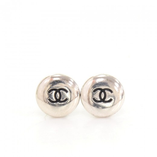 Chanel silver studs shop