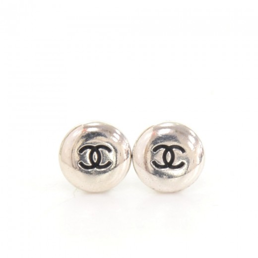 Chanel 20B Large CC and Pearl Drop Earrings Silver and Gold – Boutique  Patina