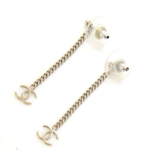 cc chanel earrings silver stud