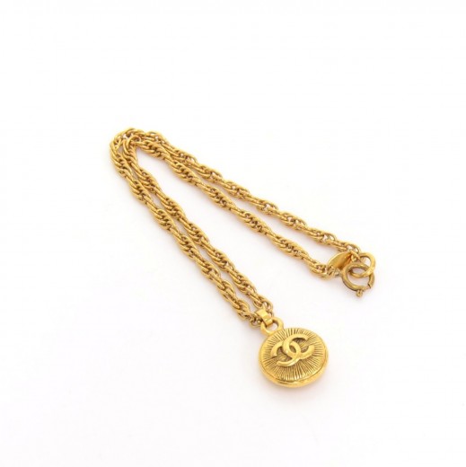 CHANEL Vintage Necklace Gold Plated Metal CC Logo Circle Pendant