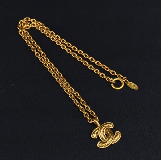 chanel necklace authentic vintage
