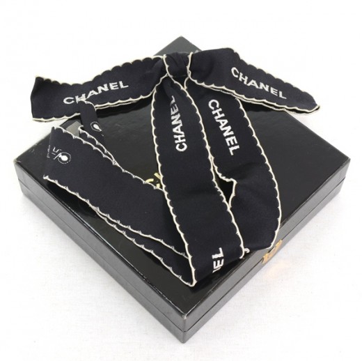 Chanel Vintage Chanel Black x White CC Logo Ribbon Brooch Pin SS470