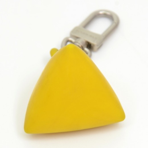 Louis Vuitton Yellow Rubber Limited Edition LV Cup Key Ring Holder at  1stDibs
