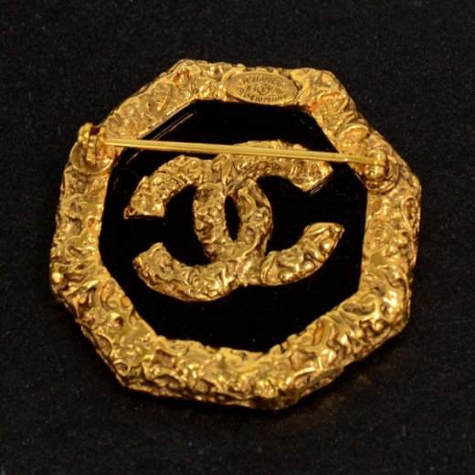 Chanel Vintage Chanel Gold Tone Small Brooch CC Logo