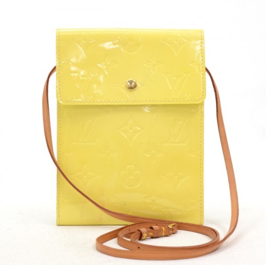 Vintage Louis Vuitton light yellow, cream verni monogram cosmetic