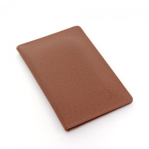 LOUIS VUITTON Porte 2 Cartes Vertical Brown Taiga Leather Card Case Holder