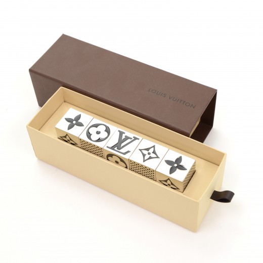 Louis Vuitton Lucite Box Case with 6 Dice at 1stDibs