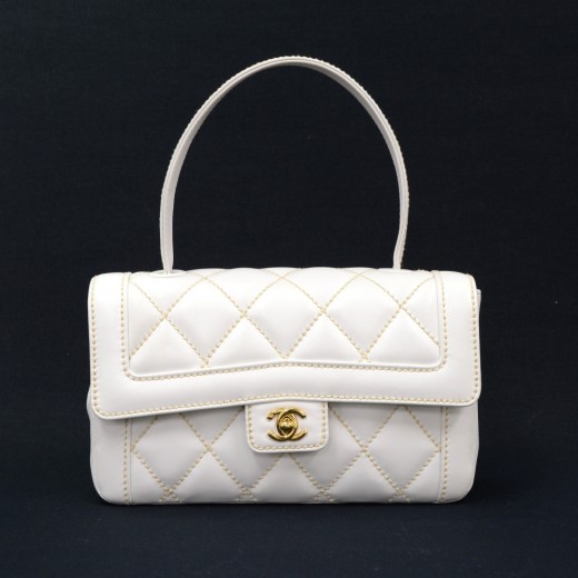 Best 25+ Deals for Black And White White Chanel Quilted Bag