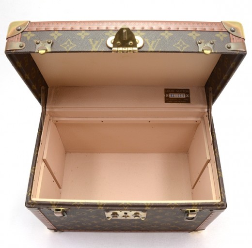 Louis Vuitton trunk collector's cosmetic pouch ref.124078 - Joli Closet