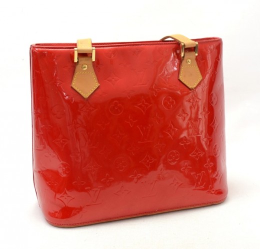Houston leather handbag Louis Vuitton Red in Leather - 27477387
