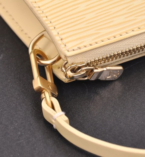 Louis Vuitton, Bags, Louis Vuitton Epi Pochette Accessoires Pouch Vanilla  M5264a Lv Auth Th253