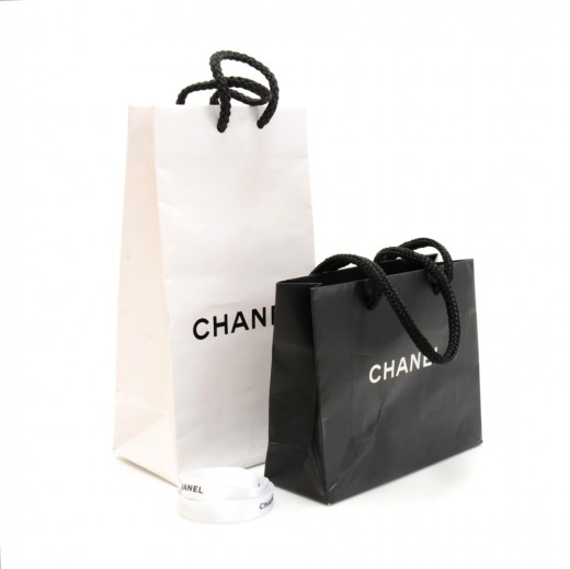 CHANEL White & Black Paper Shopping/Gift Bag With Ribbon 🎀