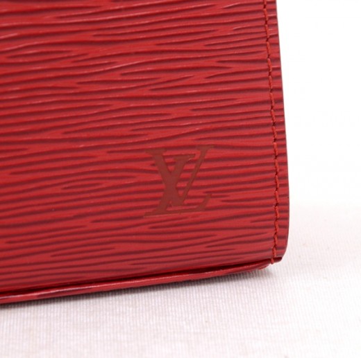 Leather handbag Louis Vuitton Red in Leather - 30715429