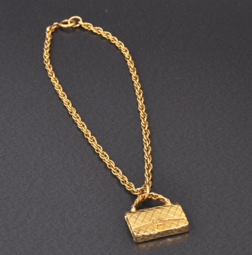 Chanel Vintage Chanel Gold Tone Bag Motif Chain CC Necklace