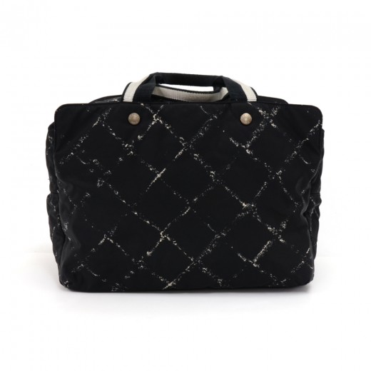 Chanel Black Sports Line Nylon Duffle Bag Cloth ref.208647 - Joli Closet