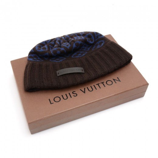 Louis Vuitton Beanie & Scarf Set In Brown