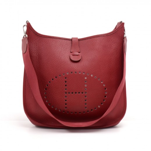 HERMES EVELYNE II TGM 💲2️⃣4️⃣9️⃣9️⃣ Red Clemence leather with  palladium-plated hardware. Single detachable adjustable canvas shoulder…