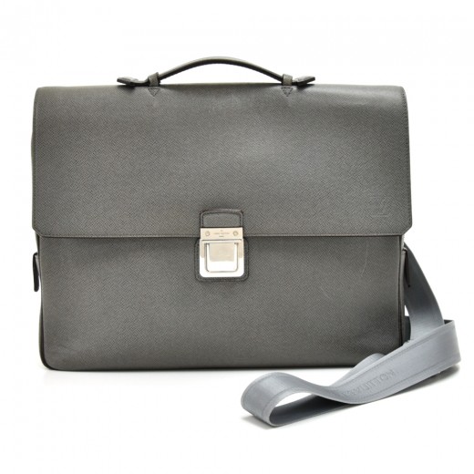 Slim Briefcase - Luxury Taiga Leather Black