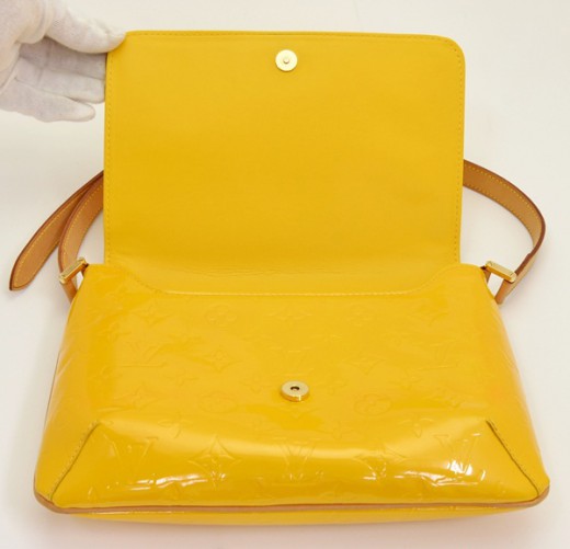 LOUIS VUITTON Vernis Thompson Street Shoulder Bag Yellow From Japan E-46