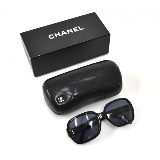 Chanel Chanel Black Oversized Quilted and CC Logo Sunglasses +