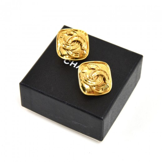 Chanel Vintage Chanel Rounded Square & CC Logo Gold tone Earrings