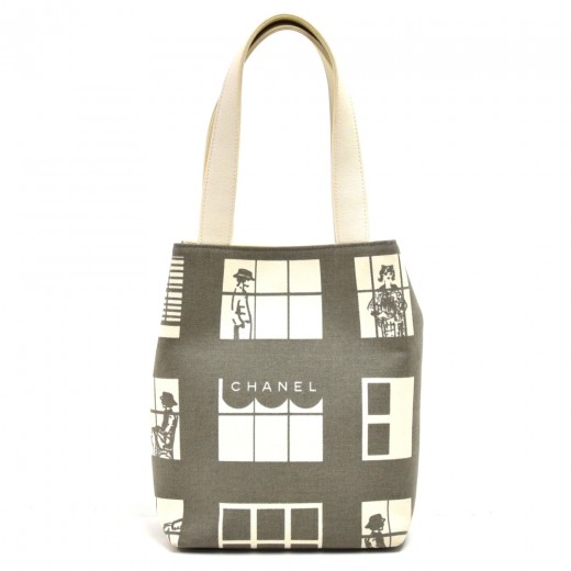 Chanel Coco Window Tote Printed Vinyl Large at 1stDibs  chanel window, vinyl  bags with window, chanel coco 914