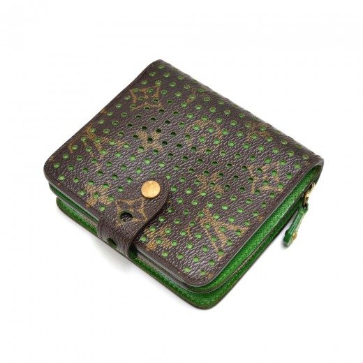 louis vuitton wallet Green Leather ref.1008070 - Joli Closet