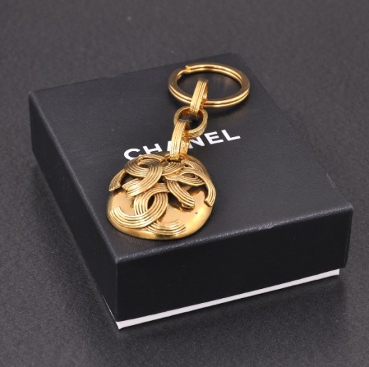 Authentic Chanel Key Ring GP Keychain Key Holder Gold Coco Mark 97P