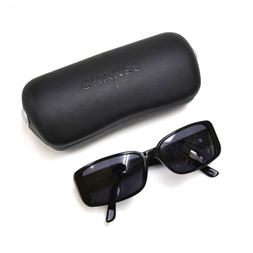 Chanel Black Rectangular Thick Frame Sunglasses with Quilted Arms and CC  Logo at 1stDibs