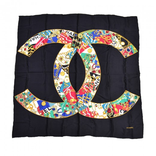 Chanel vintage scarf  Chanel scarf, Vintage chanel, Vintage chanel jewelry