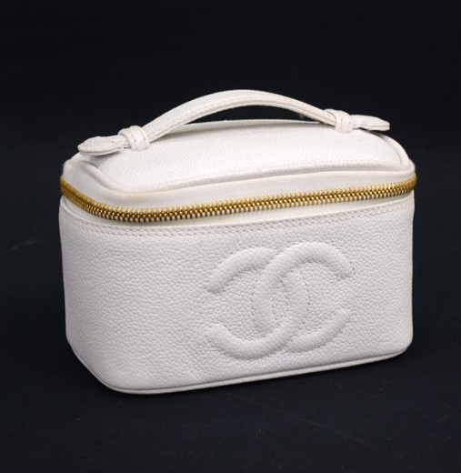 Chanel Chanel White Caviar Leather Vanity Bag Cosmetic Case CC Gold