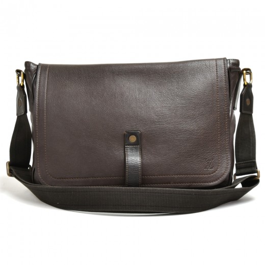 Louis Vuitton - Omaha Utah Leather Messenger Bag Coffee