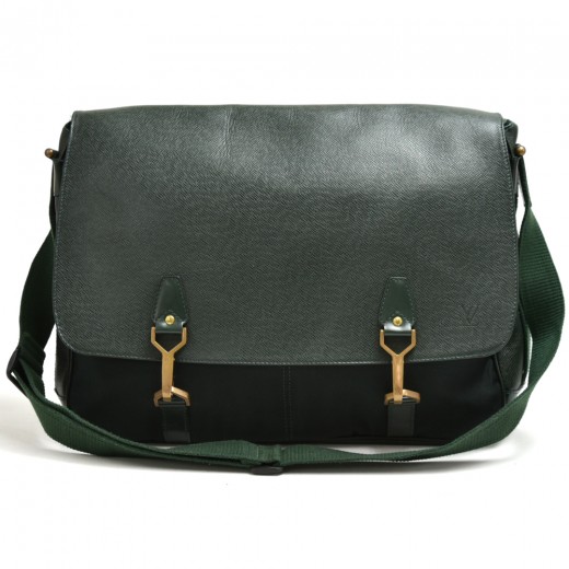 Louis Vuitton Green Taiga Lather Dersou Crossbody Messenger Bag