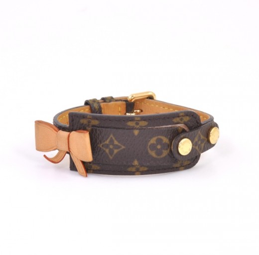 Monogram leather bracelet Louis Vuitton Beige in Leather - 29667369