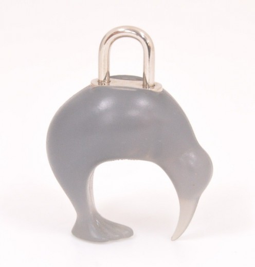 Louis Vuitton Louis Vuitton Cup Limited Kiwi Gray Key Ring
