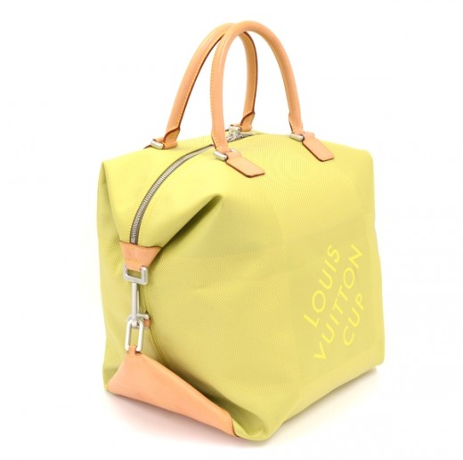 Louis Vuitton - Louis Vuitton old yellow leather suction button water Cup  Bag Mini bucket bag mobile phone bag with magnet button design leather with  LV hardware buckle element bag body delicate