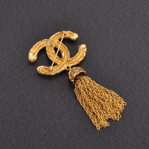 Chanel Vintage Chanel Brooch Pin Gold Tone Chain Fringe CC Logo