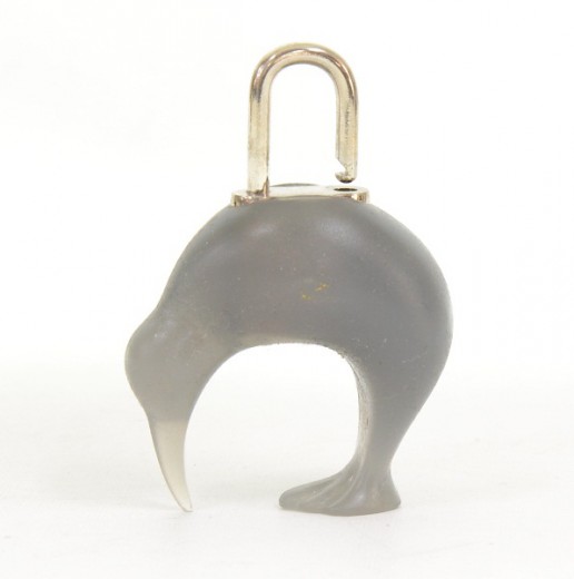 Louis Vuitton Cup 2000 Novelty KIWI Key Holder Key ring (No Box) wz/Storage  case