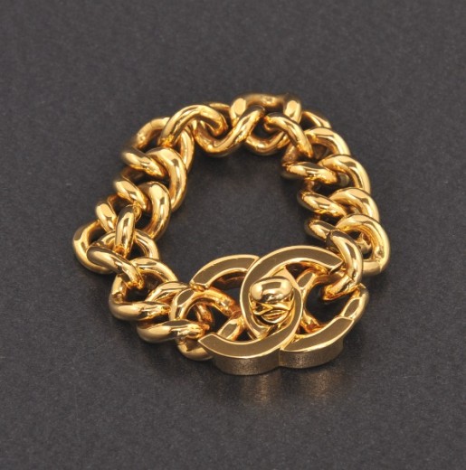 pre-owned engraved twist bracelet