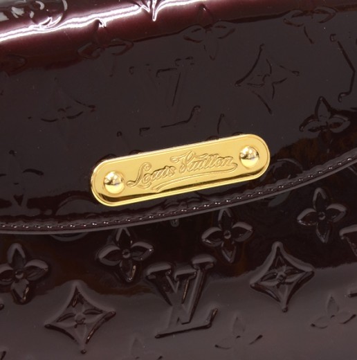 Louis Vuitton, Bags, Louis Vuitton Rodeo Drive Vernis Chain Bag Purple  Gold Logo Clutch With Dust Bag