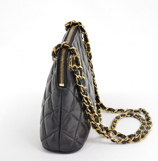 CHANEL CC Matelasse Flap Chain Shoulder Bag Leather Black Gold France  73SG135
