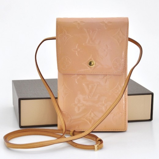 Louis Vuitton, Bags, Louis Vuitton Vernis Walker Th01