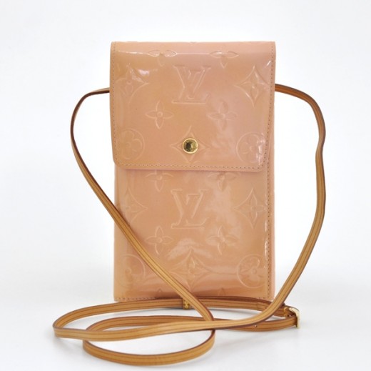 Louis Vuitton, Bags, Lv Vernis Clutchwallet In Nude Pink