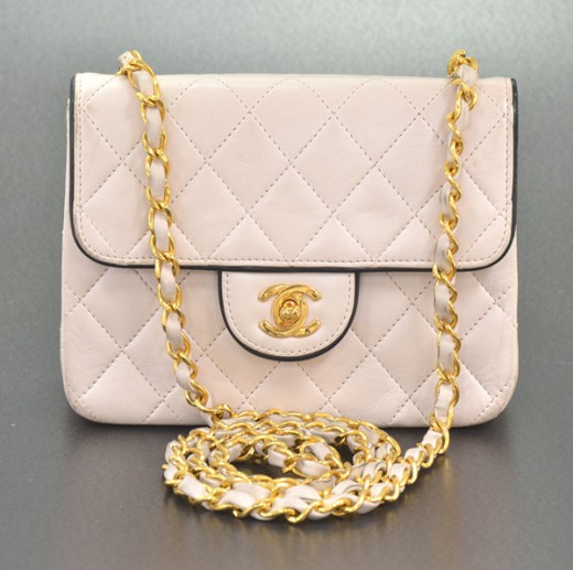 Chanel Chanel White Quilted Leather Mini Matrasse shoulder Bag