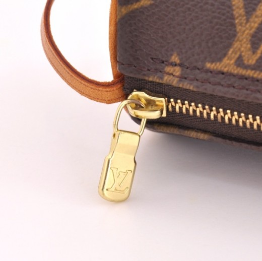 Louis Vuitton Mini Monogram Papillon Wristlet Bag 24LVL1125