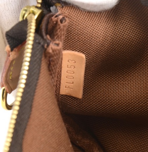 Louis Vuitton Monogram Mini Pouch For Bucket Bag PM w/o Chain74200283100 i