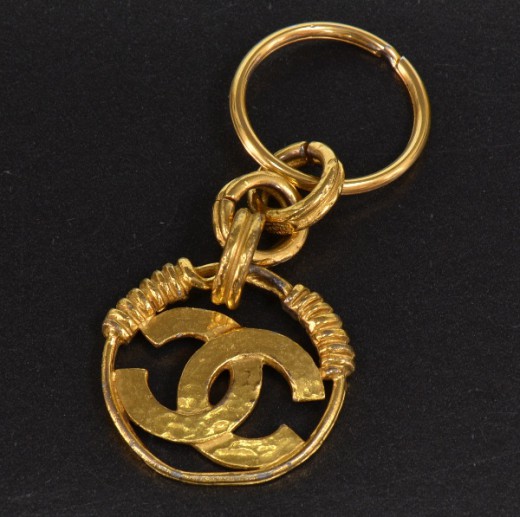 CHANEL Key ring chain holder Bag charm AUTH Coco Gold CC