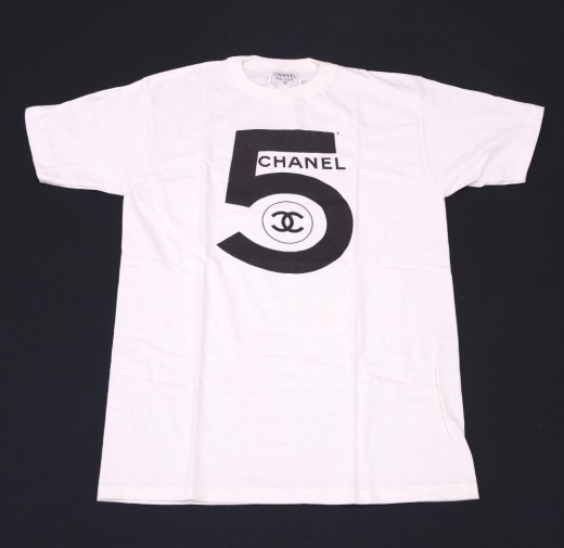 Corrupt Afgeschaft een beetje Chanel Chanel Nr 5 White Short Sleeves T Shirt