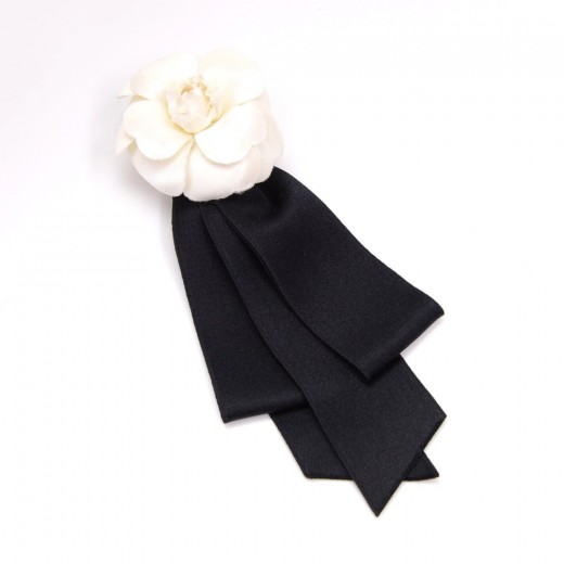 Chanel Vintage Chanel White x Black Camellia Flower Brooch Pin